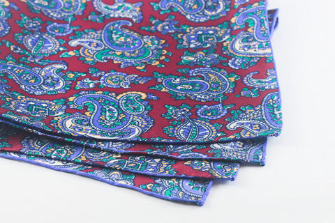 Red-Periwinkle Medium Paisley