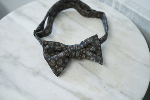Brown-Pink Medallions Bow Tie (last piece)