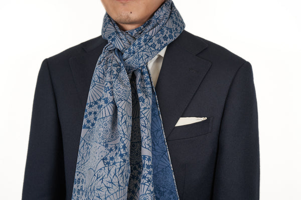 Scarf: Blue Large Fans