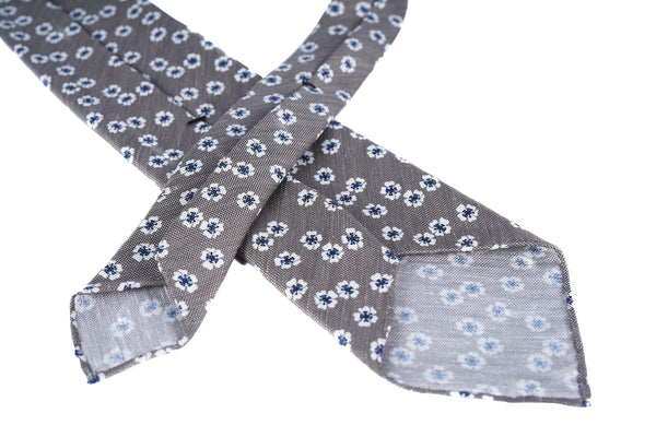 Grey-White Flowers Silk Linen