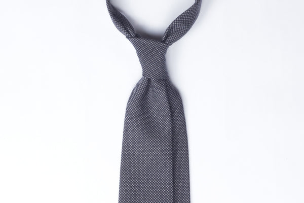 Navy-Grey Houndstooth in Wool Silk